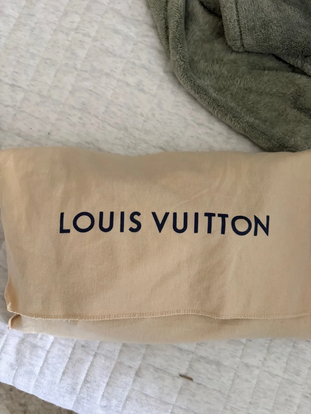 Louis Vuitton Twice Bag - Picture 8 of 11
